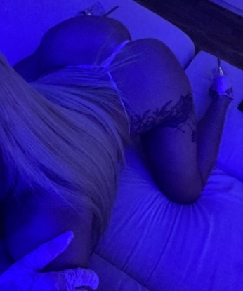 🌹 Я нежная и страстная, сексуальная и развратная. 💋 Мы проведем вместе незабываемое время, полное эмоций и наслаждения. 🔥 Я живу в Москве и знаю все ее лучшие уголки. Со мной вы сможете погрузиться в мир страсти и релаксации в уютной обстановке моей горячей квартиры. 🏩 Приглашаю вас на чарующие массажи, интимные игры и многое другое! Мои услуги на высшем уровне, я предлагаю вам полное удовлетворение и расслабление. 💦 Посмотрите мои фото и оцените мою красоту и шарм. 💃📸 У меня множество положительных отзывов, так что вы можете быть уверены в качестве моих услуг. Обратившись ко мне, вы получите незабываемые эмоции и доверие. Обращайтесь, и я превращу ваши фантазии в реальность! 💫 Анжела